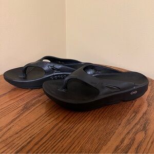 Oofos Original Mens Womens Recovery Flip Flop Sandal Size 7 Mens Size 9 Womens